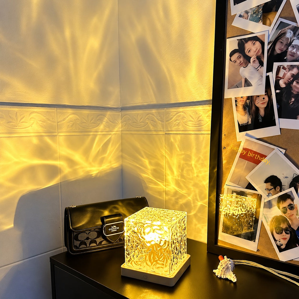 Hyggo Aurora Kubus met warm goudkleurig licht